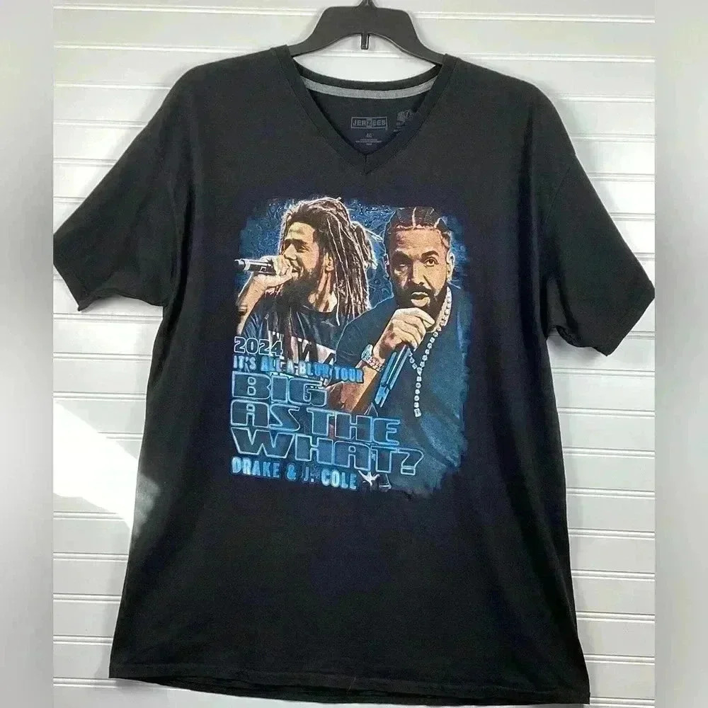 Drake and J Cole It's All a Blur Big as the What tour parking lot tee.Size XL